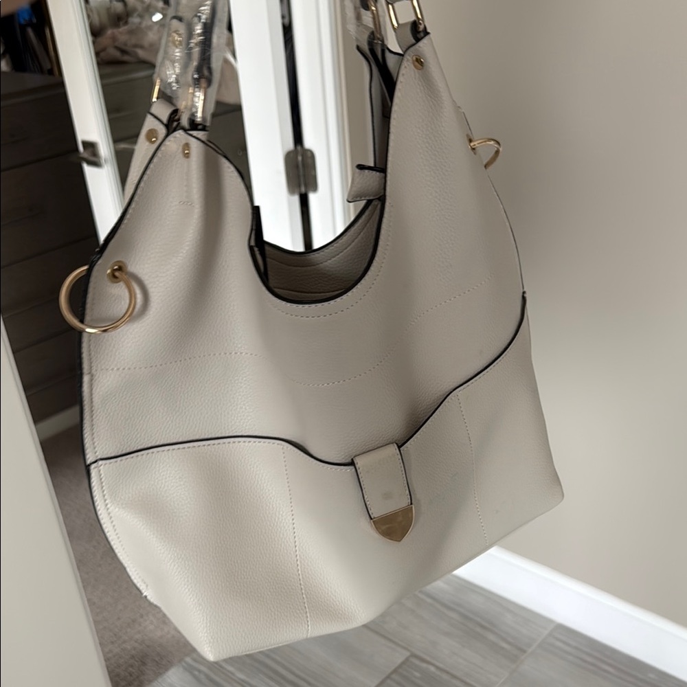 Elegant Cream Women's Bag - Picture 6 of 6
